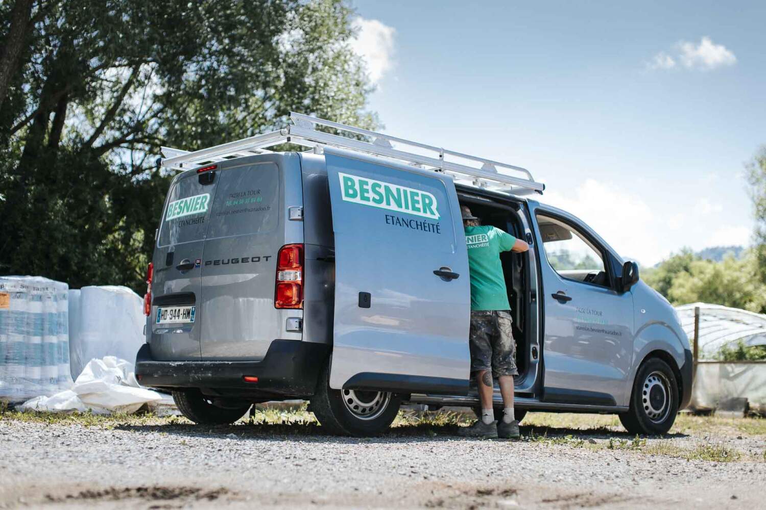 Camionnette Besnier Etanchéité
